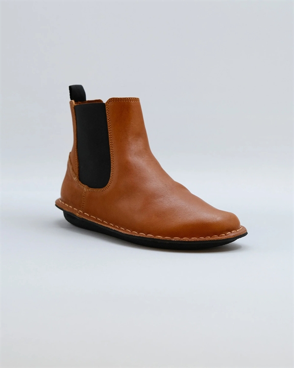 VIBAe HELSINKI Leather - Cognac Brown